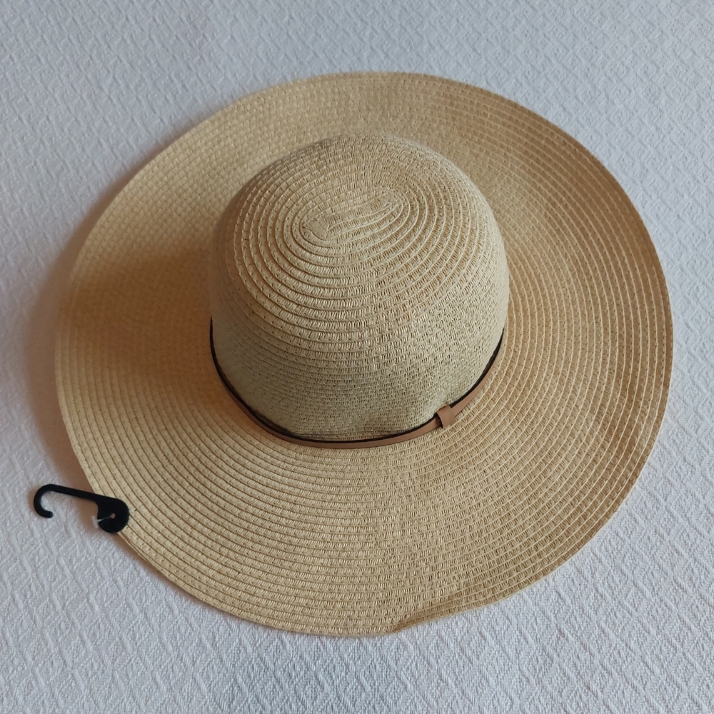 BANANA REPUBLIC Sun Hat. Size Small/Medium. NWT | New